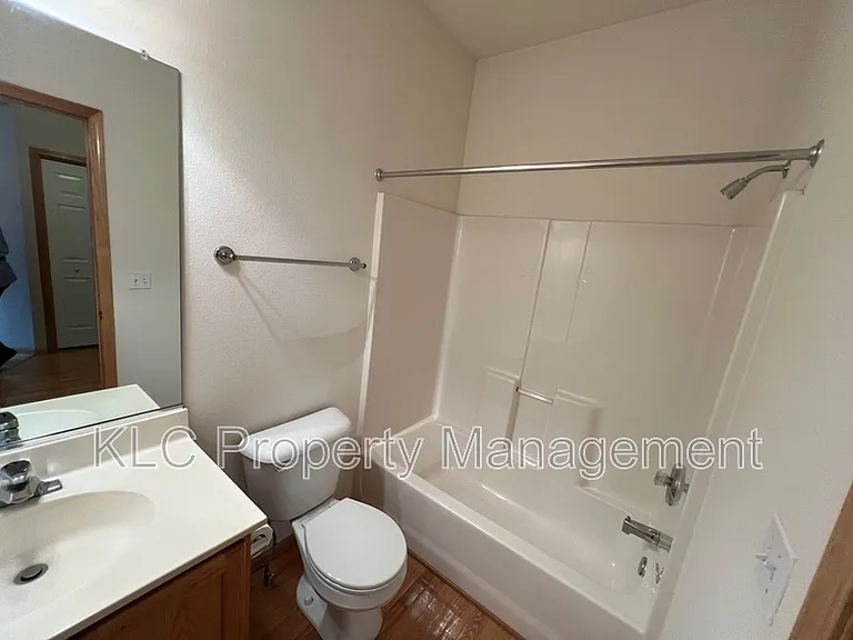 1725 S 50th St #192 — Photo 9