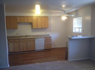 4111 W Rosecrans Ave APT 10, Hawthorne, CA 90250