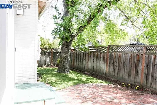 1505 Brooks St — Photo 13