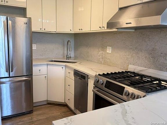 4th image of 135-08 82nd Avenue #304