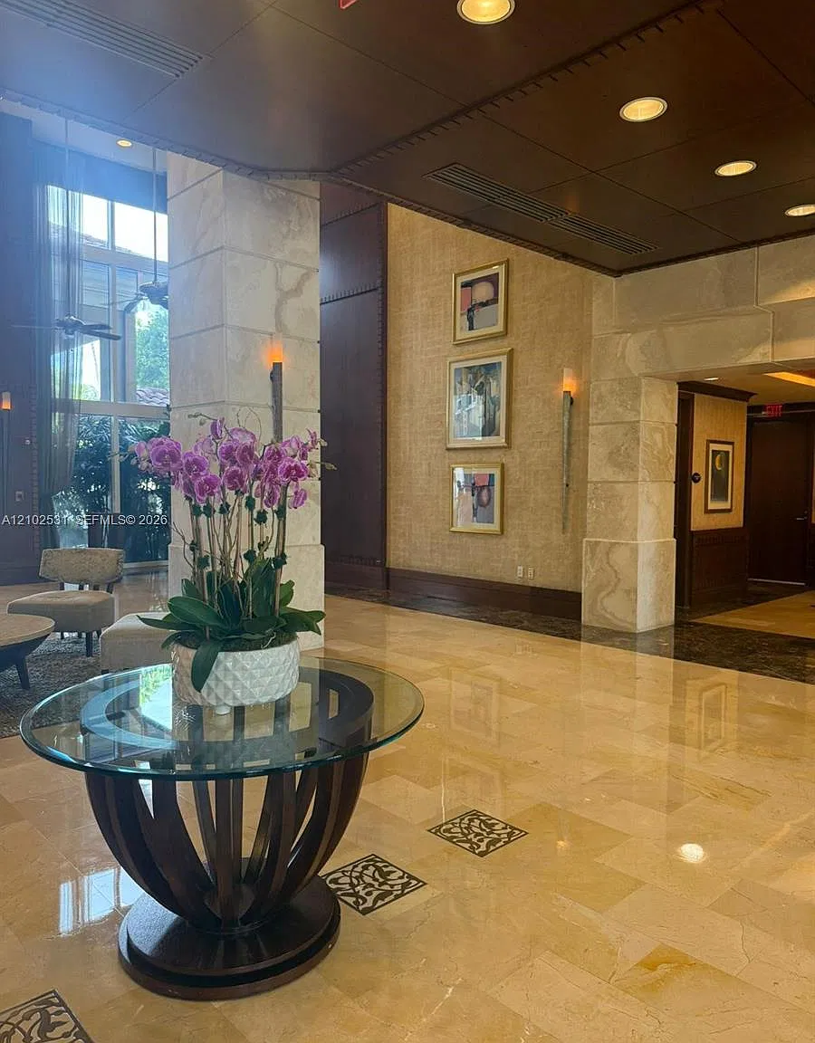 Turnberry On The Green Co — Photo 3
