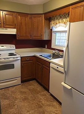 5th image of 60 Pattison St #4