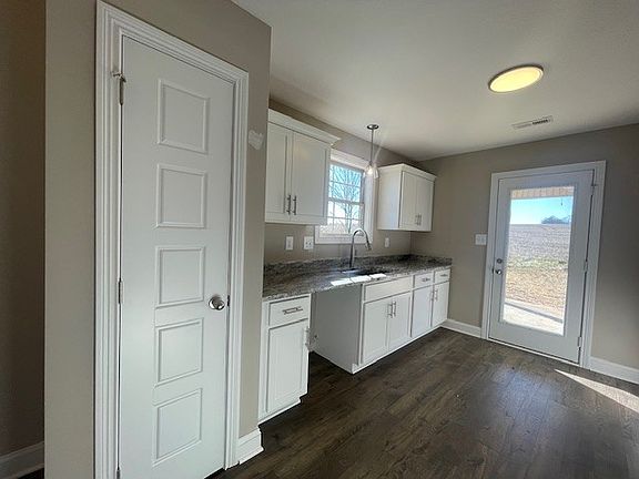 4th image of 305 Grant Ave Lot 32
