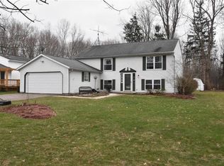 1594 Bridle Path Dr, Painesville, OH 44077