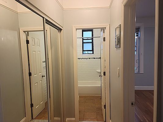 4th image of 4142 42nd St #3