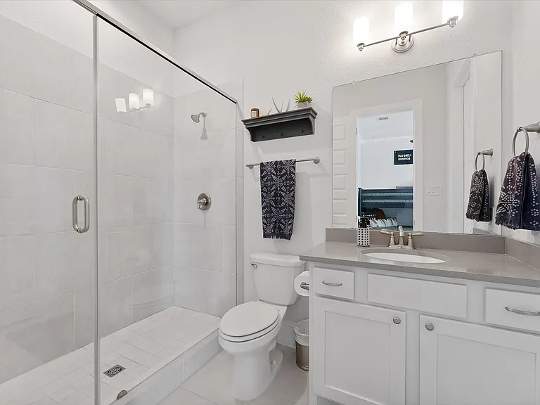 2221 Salt Grass Trl — Photo 23