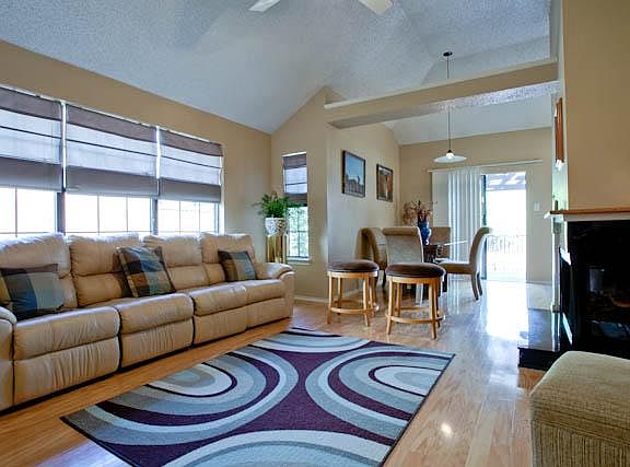 4th image of 919 Boxwood Dr