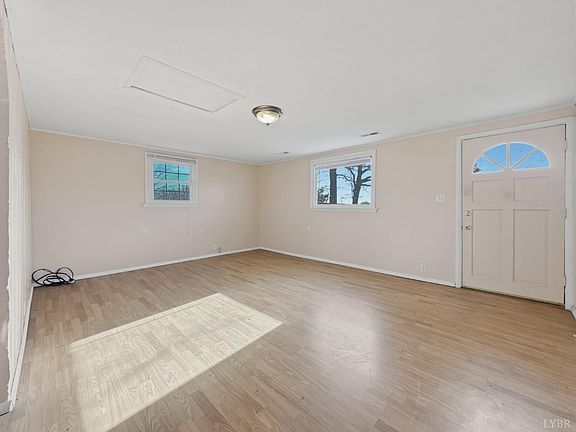 3rd image of 10368 Spring Mill Rd