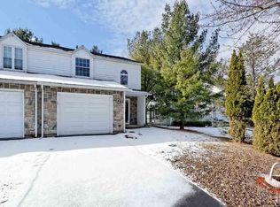 13 Woodside Dr, Albany, NY 12208