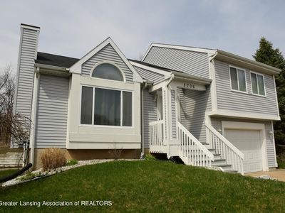 5706 Coulson Ct, Lansing, MI, 48911