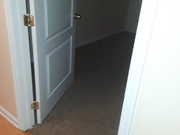 5th image of 313 Anthony Ave