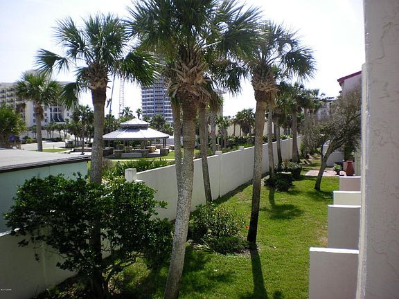 3rd image of 218 Florida Shores Blvd