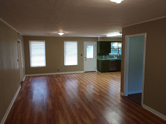 3rd image of 701 Grigsby Ave