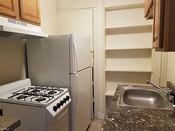 5th image of 66 Trumbull St APT 3
