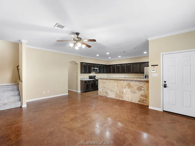 305 Capps Dr — Photo 8