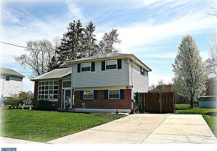 1st image of 19 Jones Ave