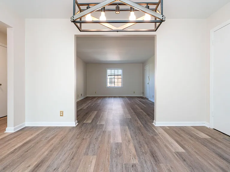 4058 Massie Ave #4 — Photo 2