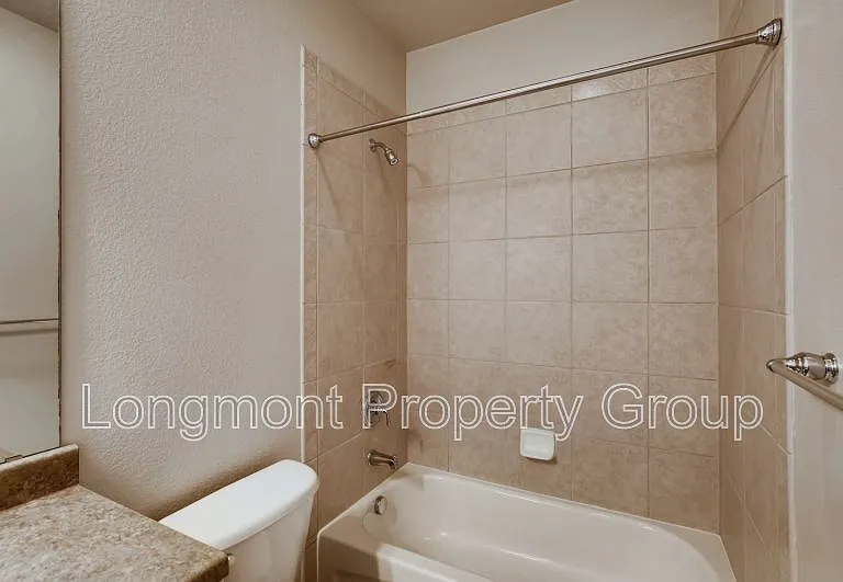 1668 Metropolitan Dr — Photo 17