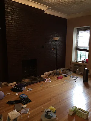 Rented by Metroline Realty | media 10