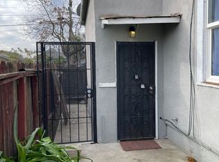 909 4th St #A, Modesto, CA 95351