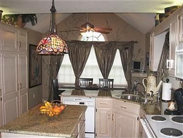5th image of 71 Talsman Dr Unit 3