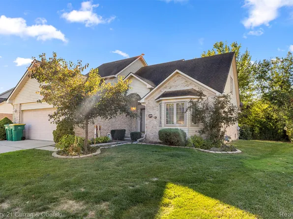 23851 Andrew Blvd, Brownstown, MI 48134