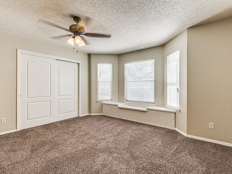 6104 La Posta Dr — Photo 21