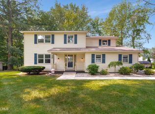 23 Jean Pl, Schenectady, NY 12303