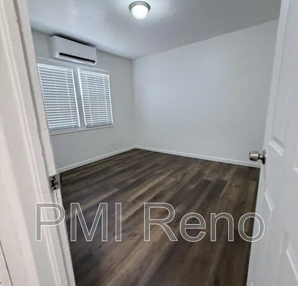 364 Gould St — Photo 15