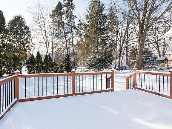 3rd image of 205 Bellewood Dr
