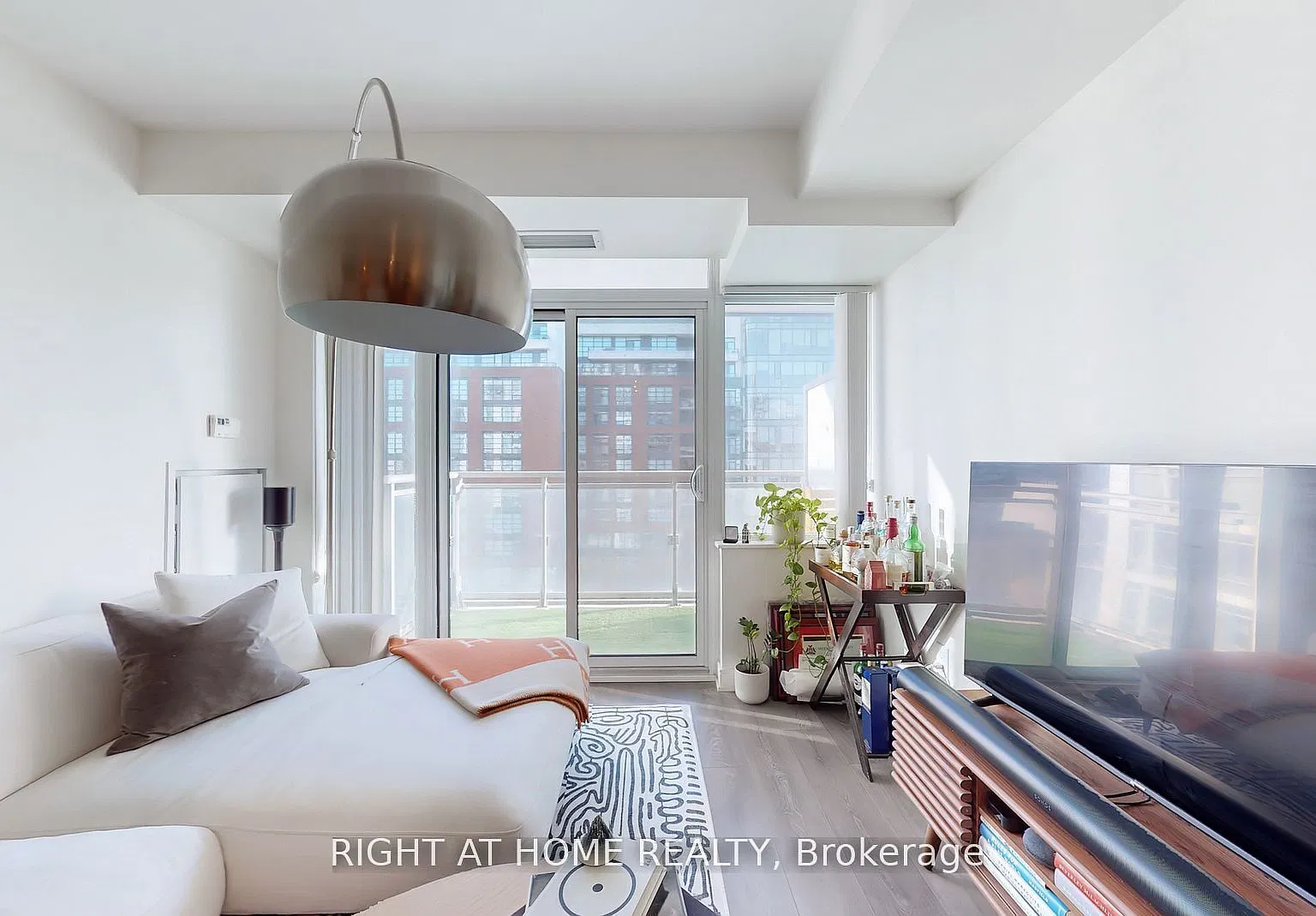 2 bed, $2,750 — Photo 2