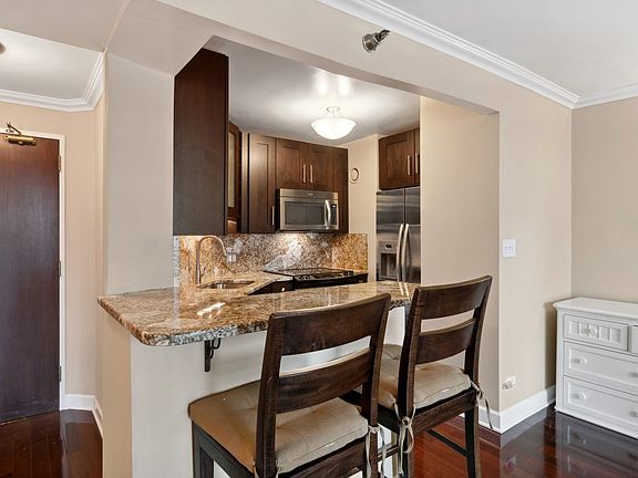 4th image of 195 N Harbor Dr APT 1808