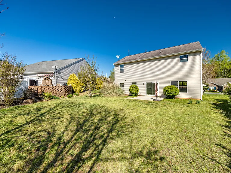 1612 Beleek Ridge Ln — Photo 15