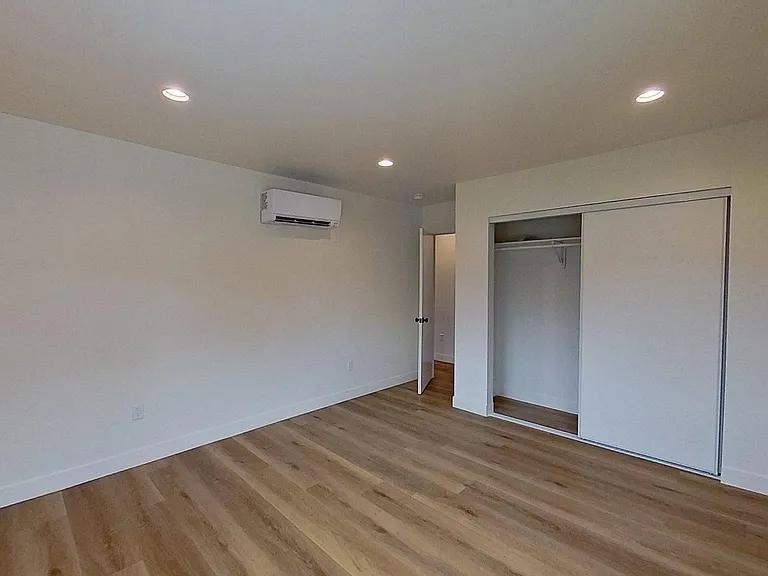 829 N Garfield St — Photo 108