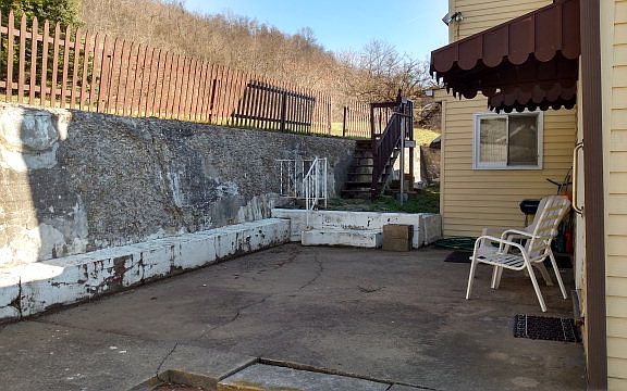 2nd image of 1630 Marshall St