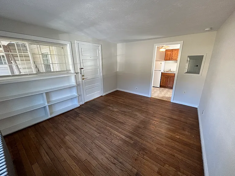 228 W 7th Ave #230 — Photo 2