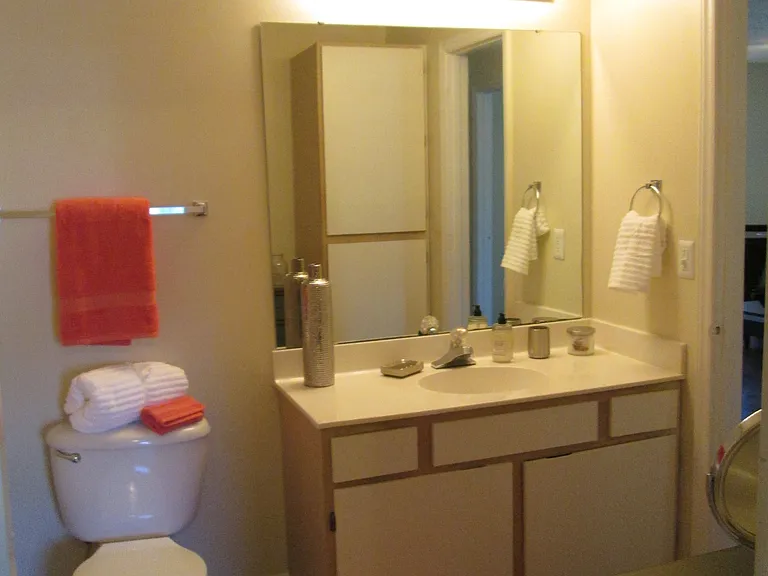 2BR hall bath