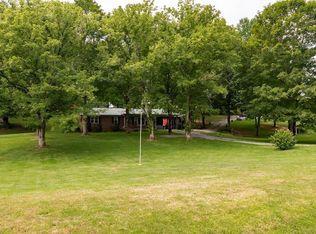 427 Allen Chapel Rd, Hilham, TN 38568