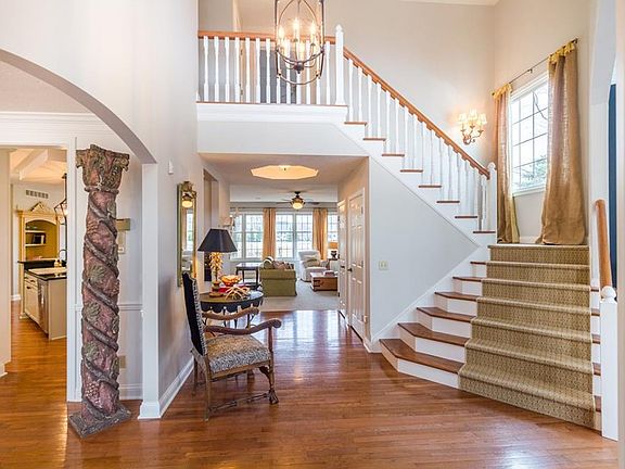 5th image of 29021 Weybridge Dr