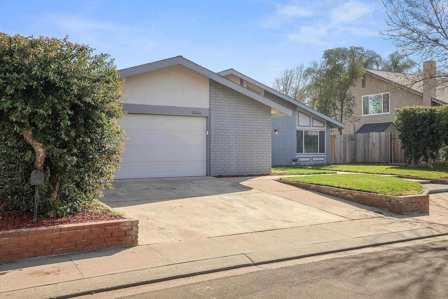 3624 Sorreno Ave photo 1