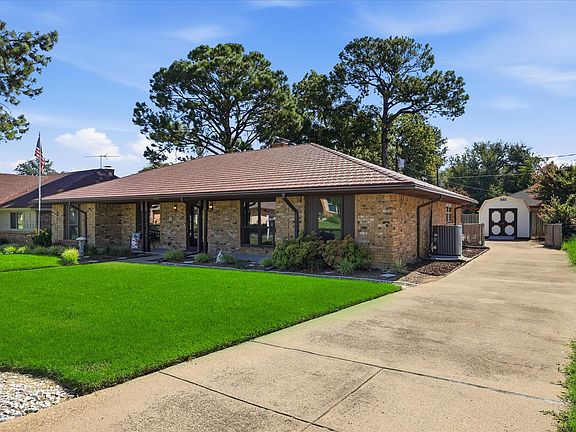 2nd image of 2509 Radcliffe Dr