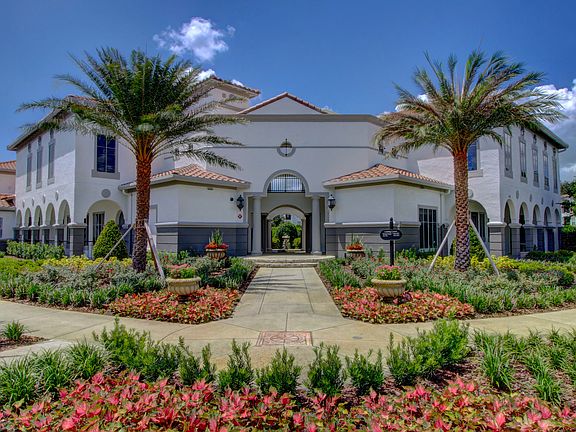 Clubhouse Exterior