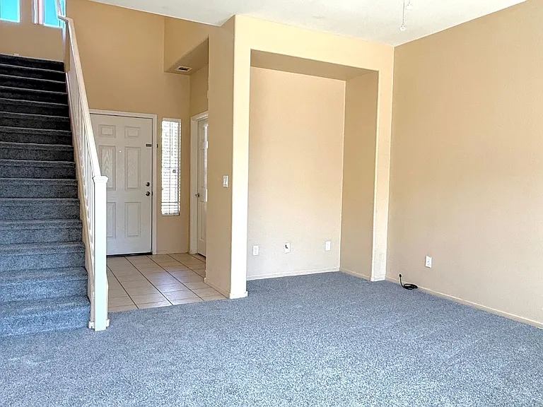 1013 Shades End Ave — Photo 8