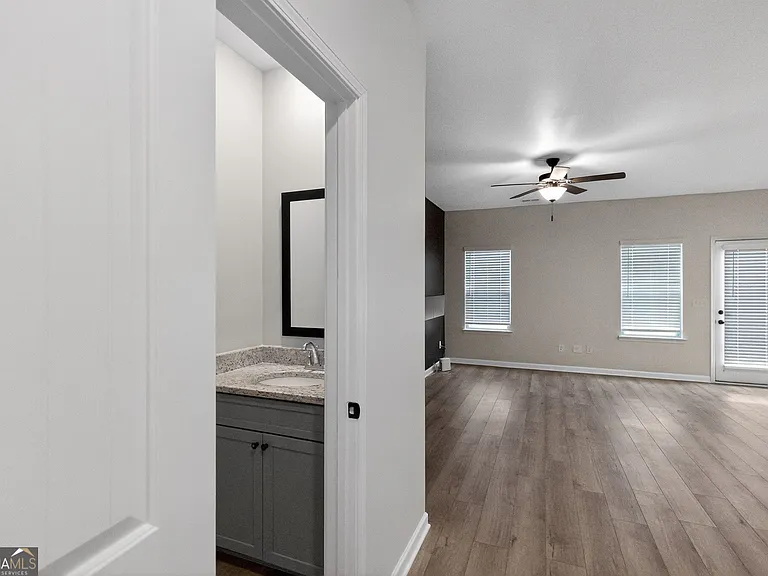 7151 Chara Ln — Photo 5