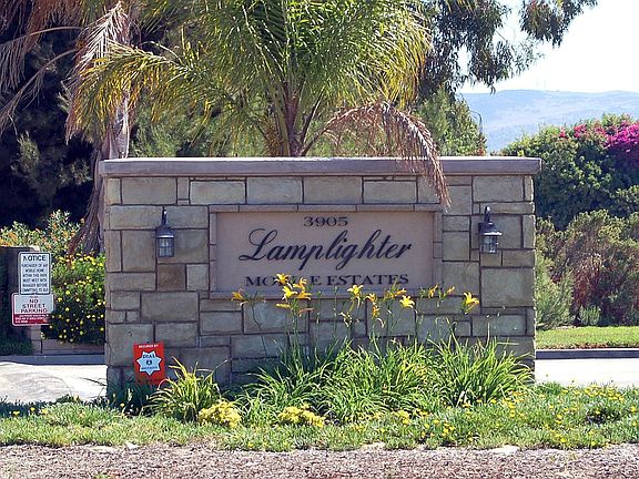 Entrance to Lamplighter mobile home park