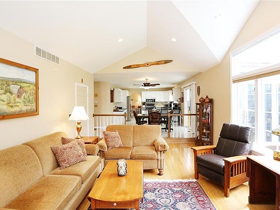 5th image of 5565 Country Club Ln