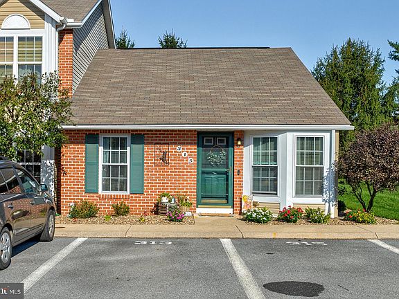 2nd image of 315 Chadham Ct