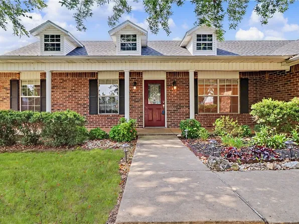 1909 SW Pine Ave, Bentonville, AR 72712