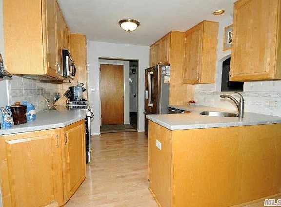 5th image of 36 Coronet Cres