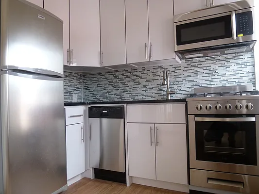 Rented by Smart City Real Estate LLC | media 19